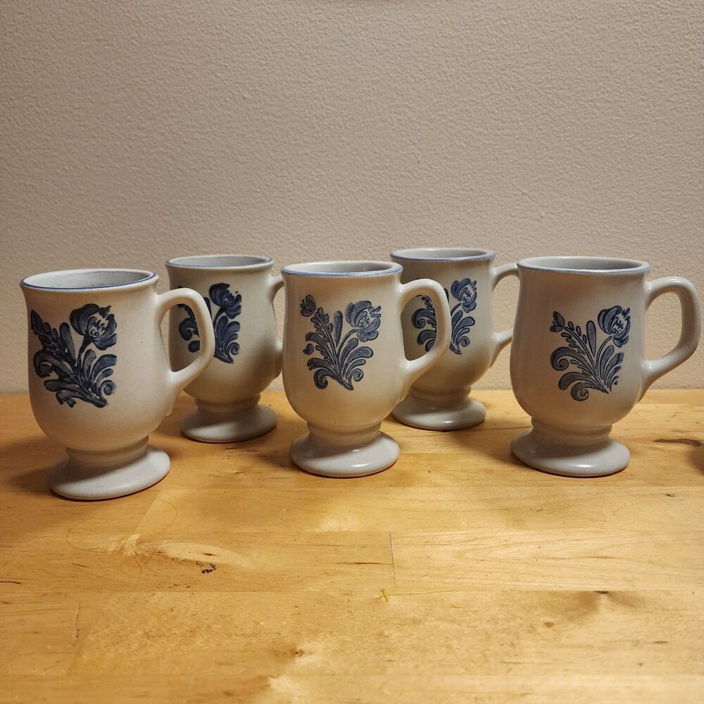 Vintage Pfaltzgraff Yorktowne village pedestal footed stoneware mugs USA 5 set